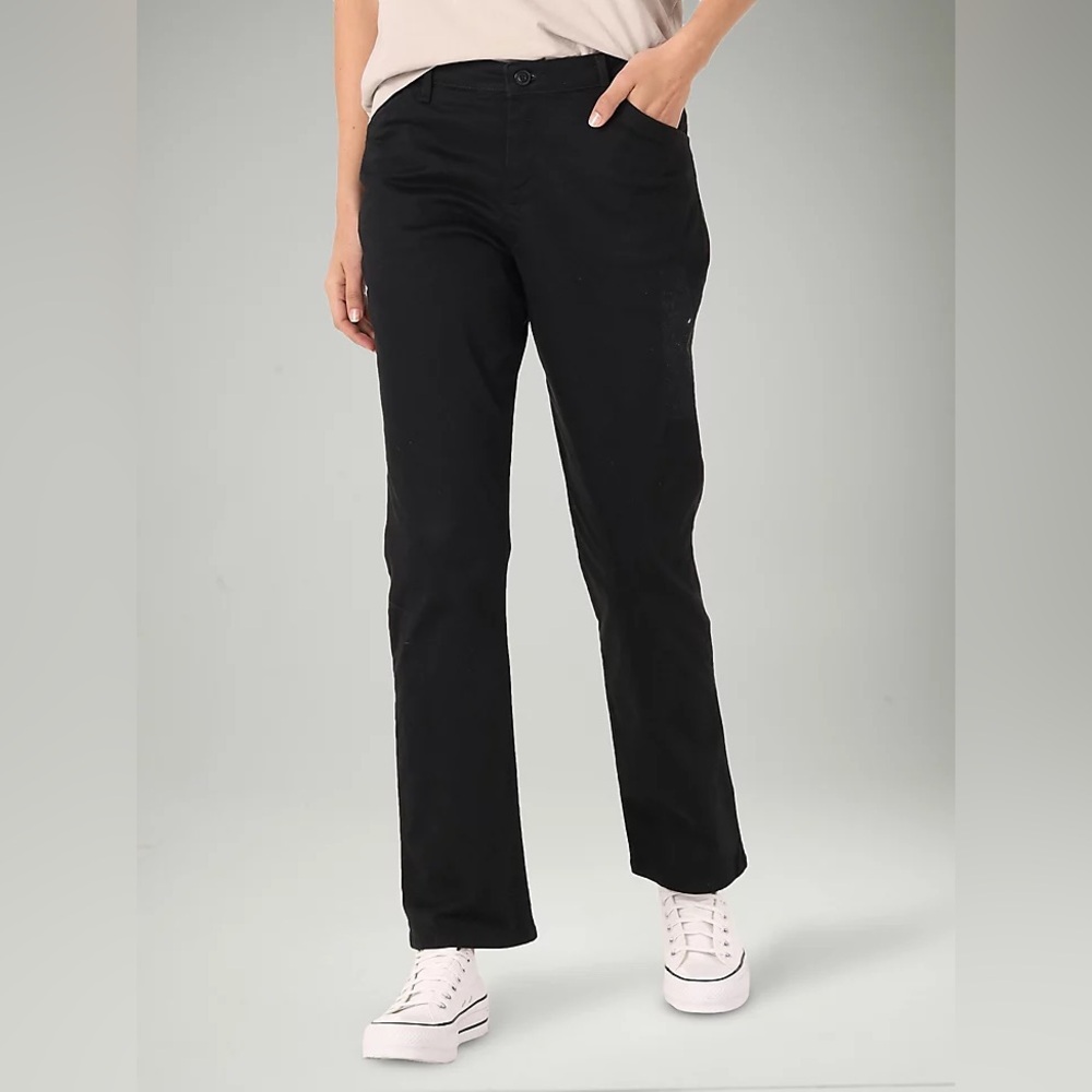 Lee Women’s Relaxed Fit Straight Leg All Day Pant - Black - 14 Petite